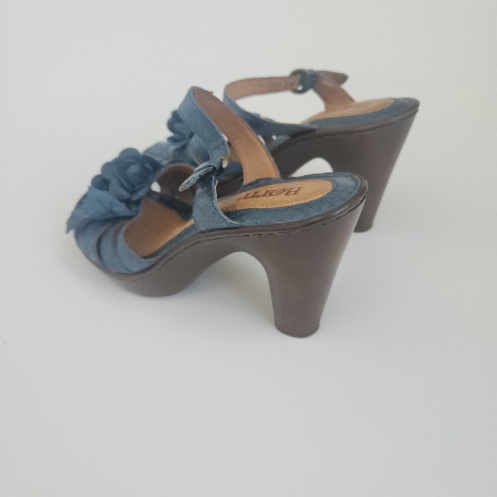 🔥 SOLD 🔥 Born Flower Leather Sandals Blue - Picture 4 of 10